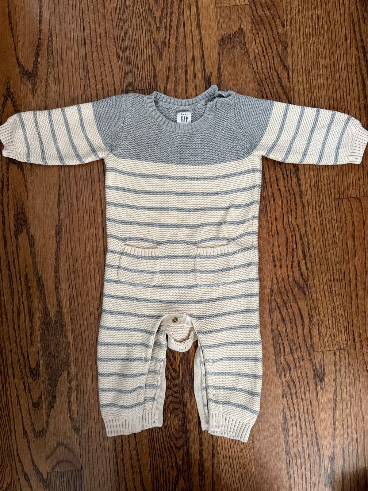 Baby gap sweater outfit - size Month - 6-12