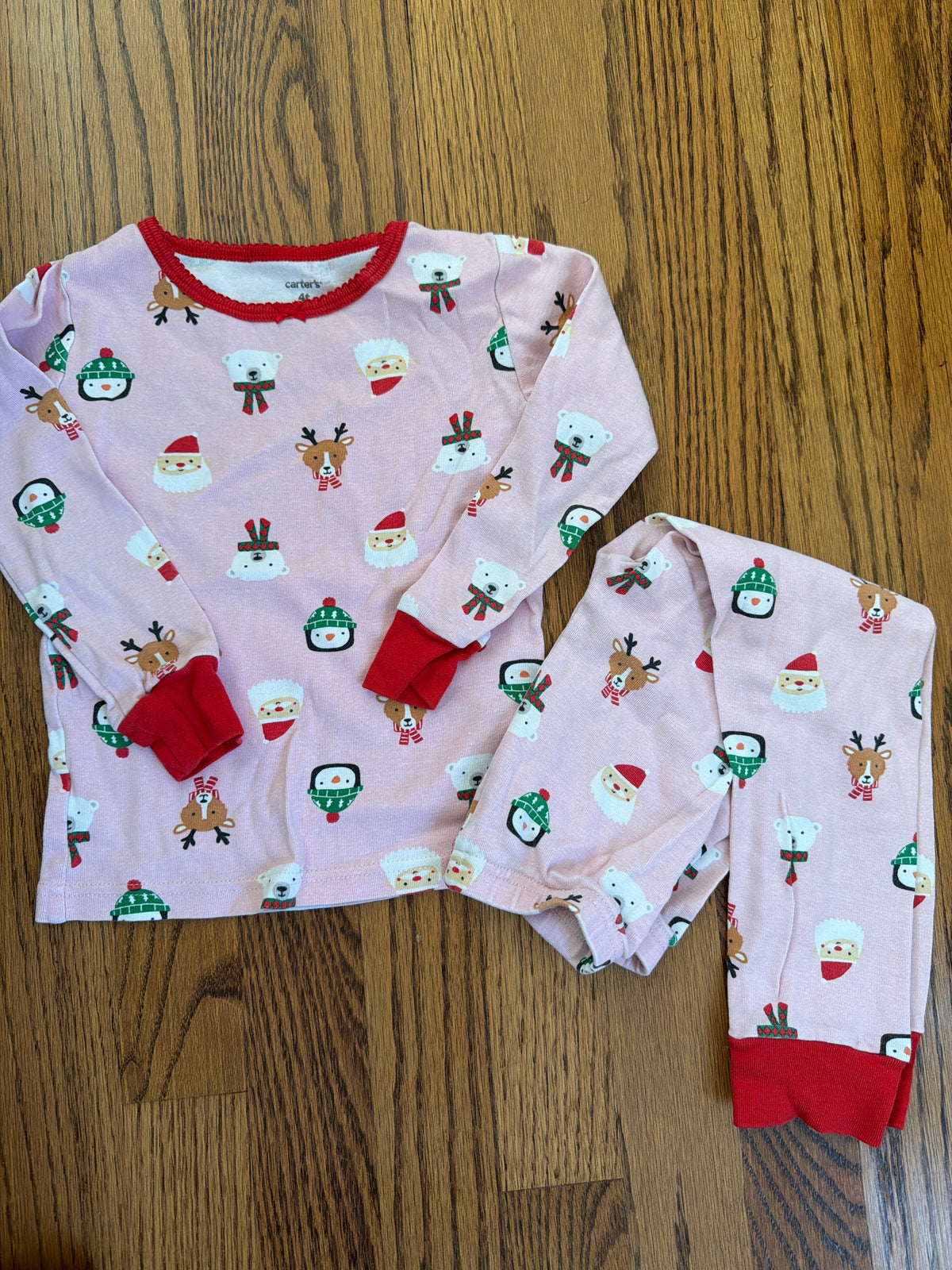 Carters winter pjs - size Toddler - 4T