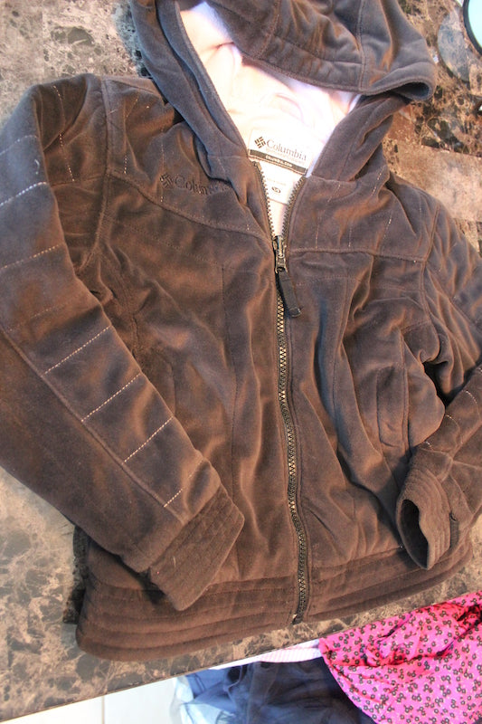 Black Columbia Jacket - size Youth - 7 (S)