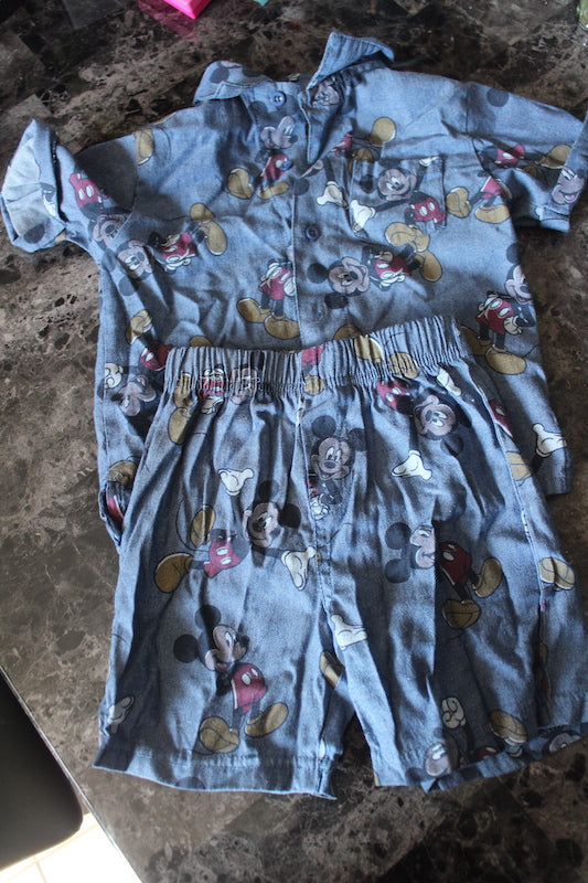 Mickey Mouse Outfit Shorts/short sleeve - size Toddler - 3T