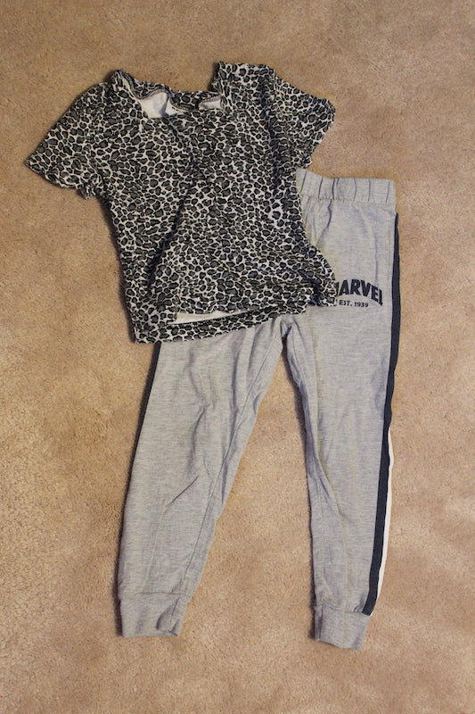 Marvel/cheetah outfit - size Youth - 5 (XS)