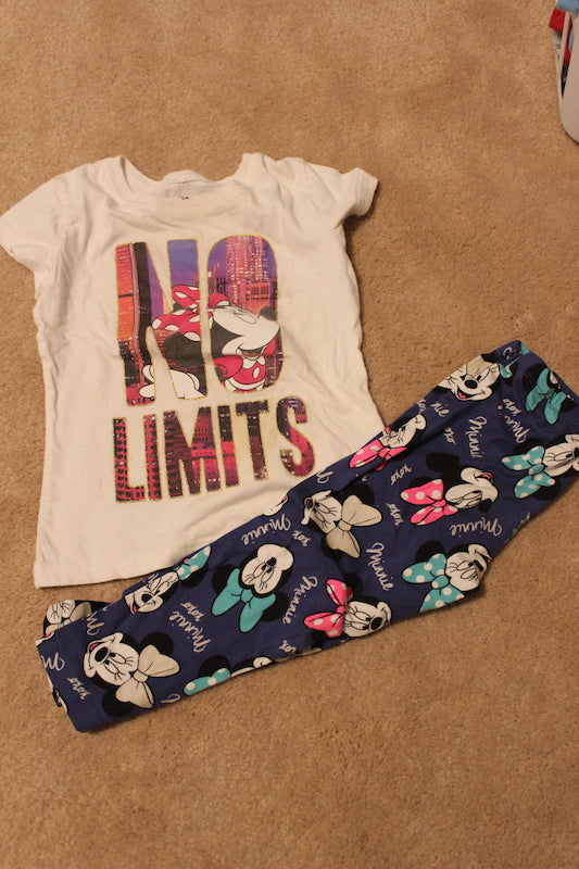 No Limits Minnie Mouse Shirt has been loved - size Toddler - 4T