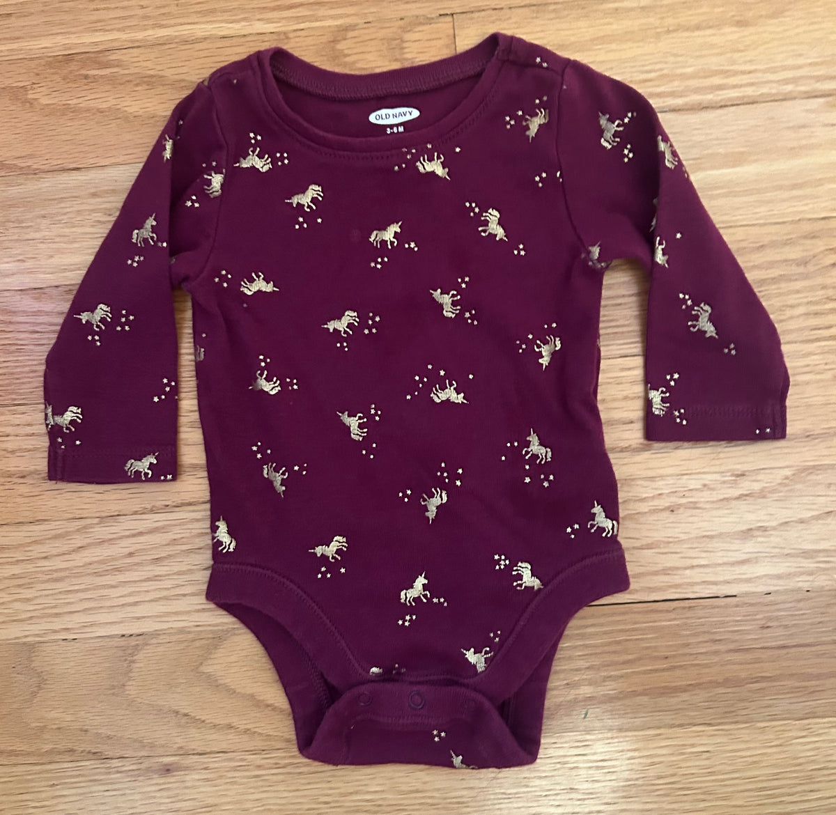 Old Navy Maroon and Gold Unicorns Onesie EUC - size Month - 3-6 / 6M