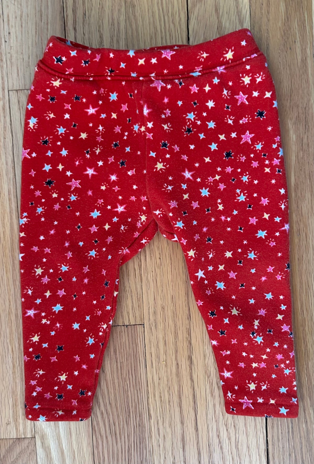 Baby Gap Fleece Red Star Leggings EUC - size Month - 12-18 / 18M