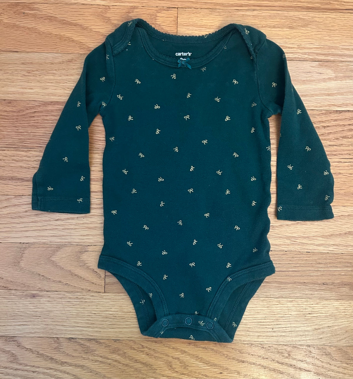 Carters green w/ gold bows LS Onesie - size Month - 6-9 / 9M