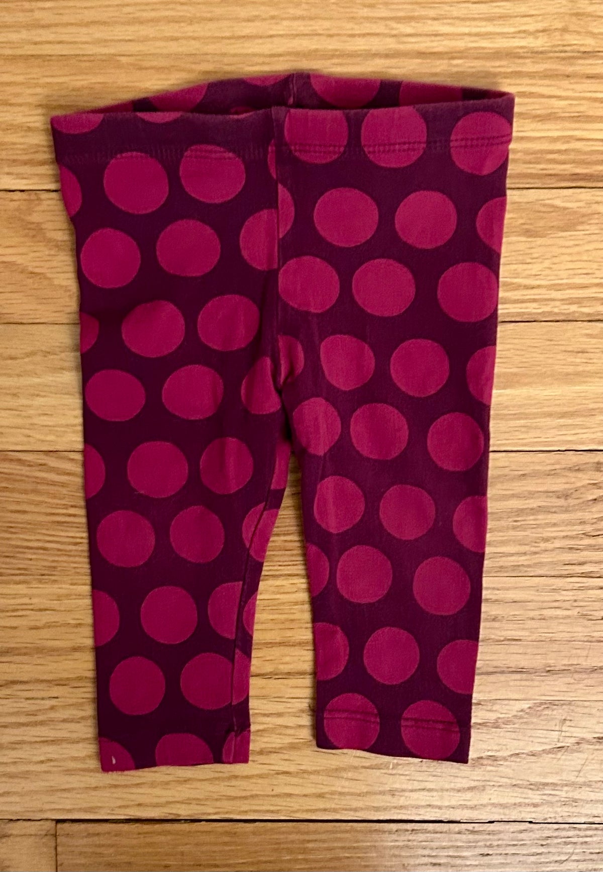 Circo Purple Polka Dot Leggings EUC - size Month - 9-12 / 12M