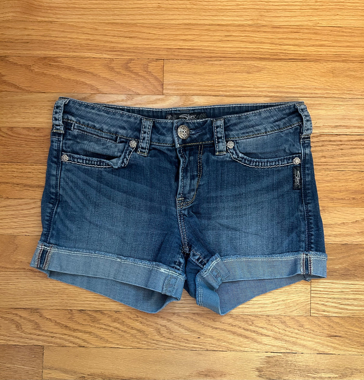 Silver Jean Shorts (Size 28/US 6) - size Women - S (4/6)