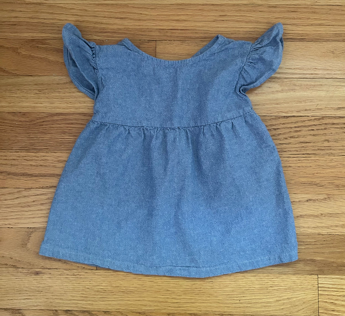 Carters Blue Top EUC, cute button back - size Toddler - 3T