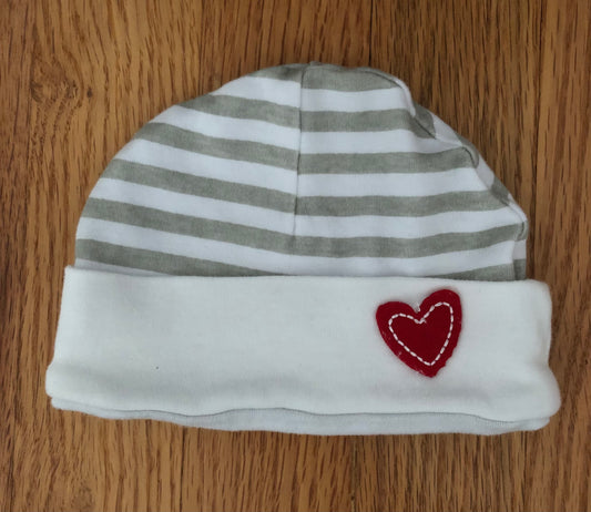 Infant Hat Like New Gray/White/Red Heart
