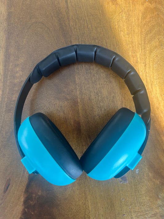 Baby Banz Ear Protection Age 0-2, great condition