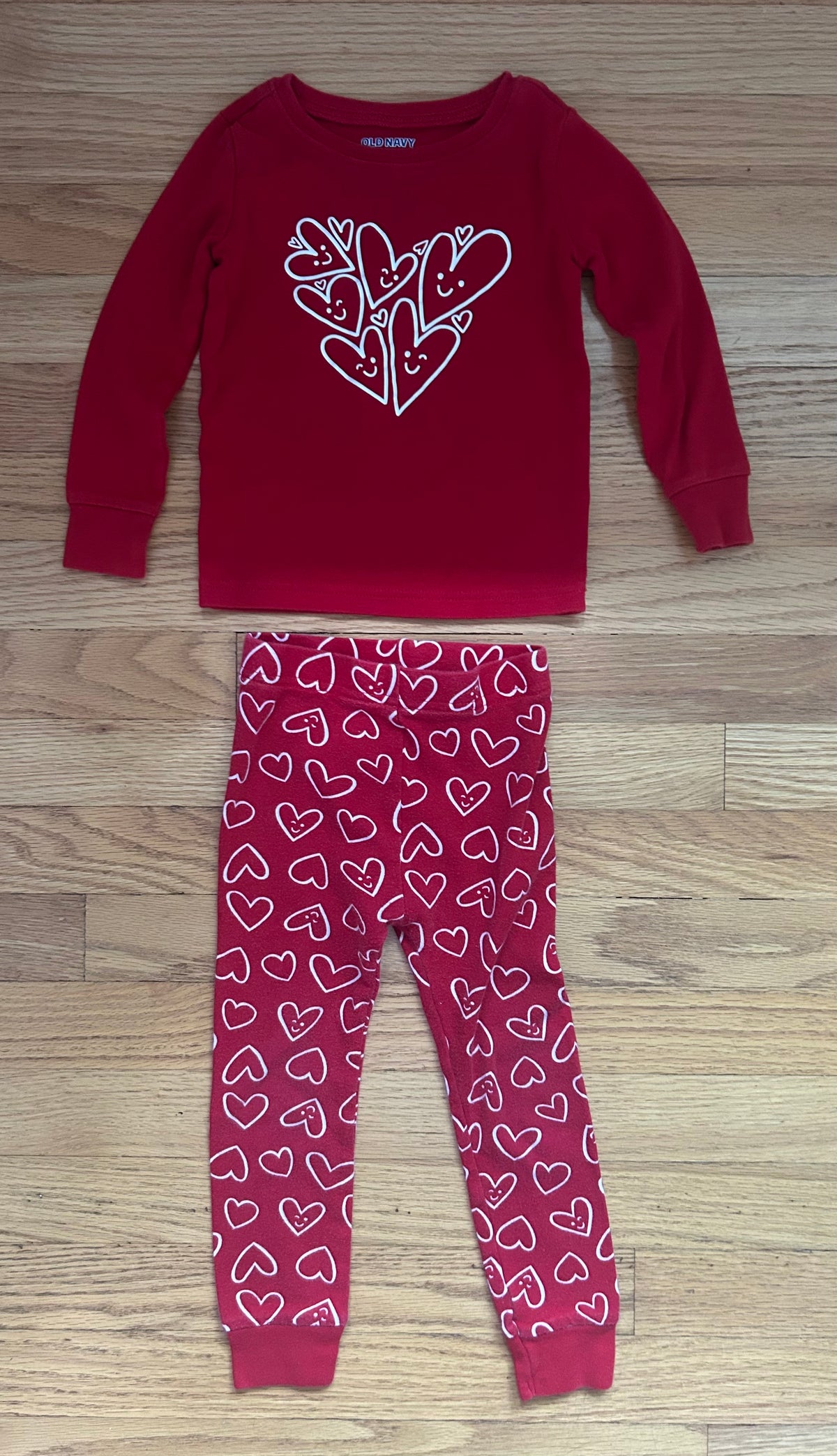 Old Navy Valentines Day PJs - size Toddler - 3T