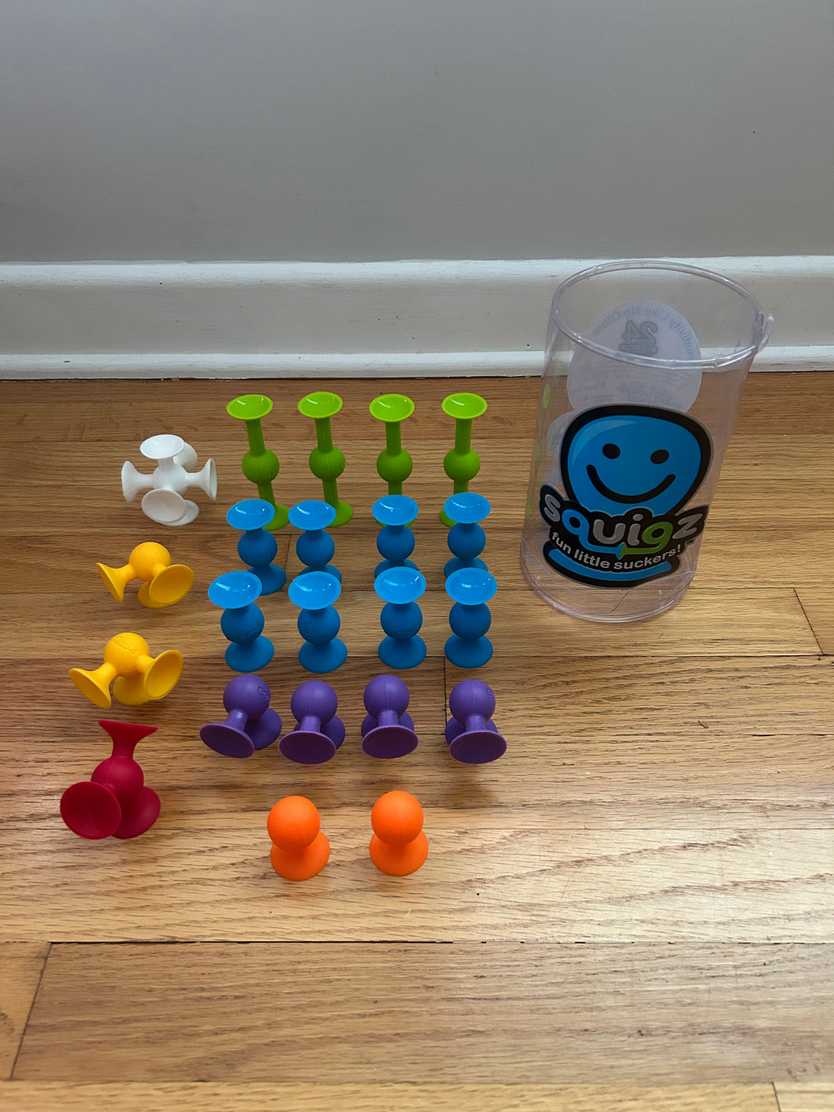 Squigz (22/24 present)