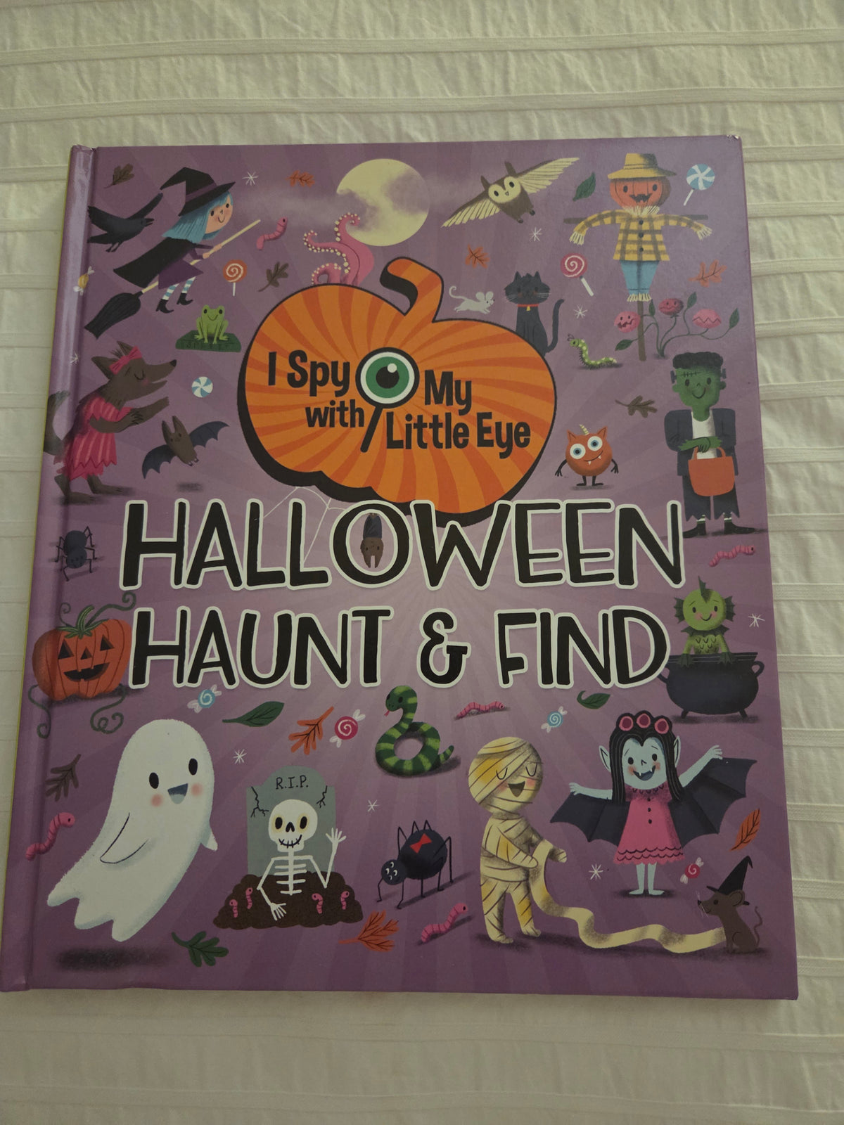 I Spy Book Halloween Haunt & Find