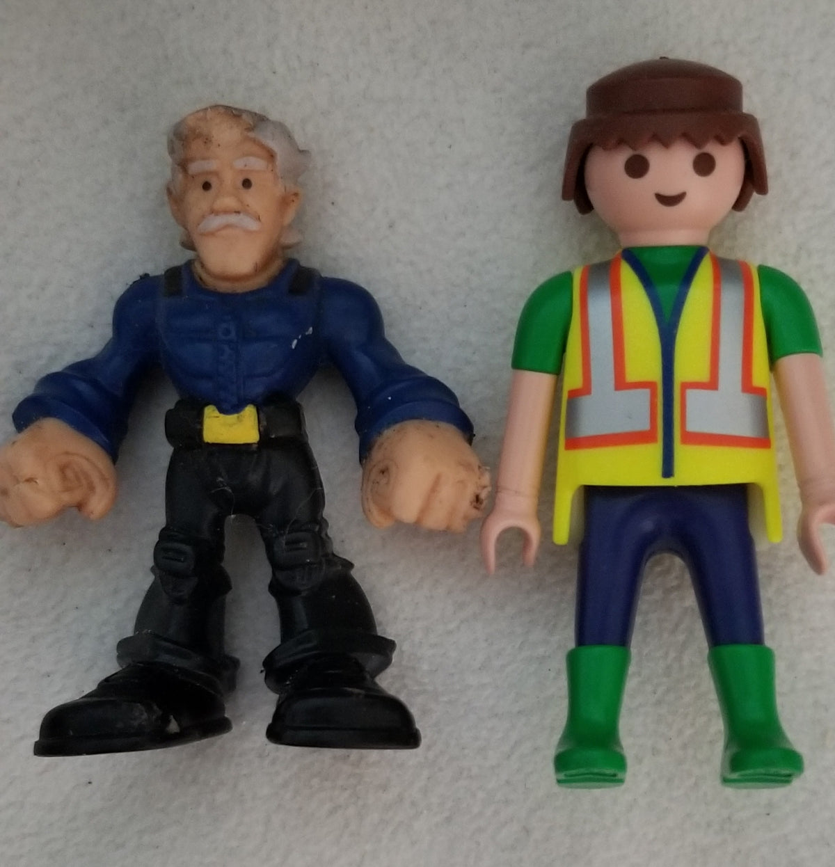 Lot of 2 Little People Each 2-1/2 in tall