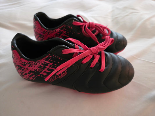 BRAVA Soccer Cleats Sz Girl 13D