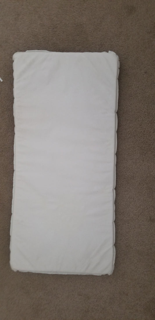 Bassinet Mattress 26x13x1 EUC