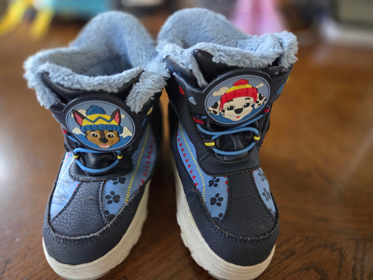 Paw Patrol Winter Boots Velcro strap closure - size Shoes - Toddler 10