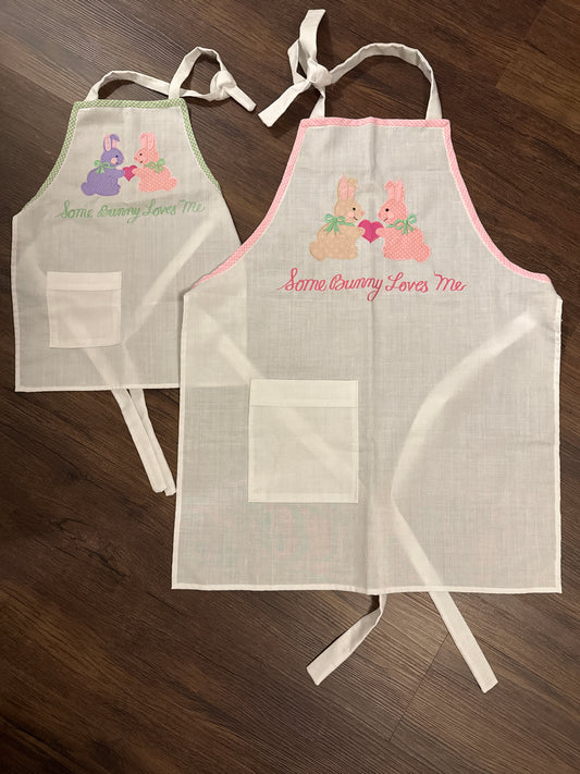 Mommy & Me Apron set Some bunny loves me