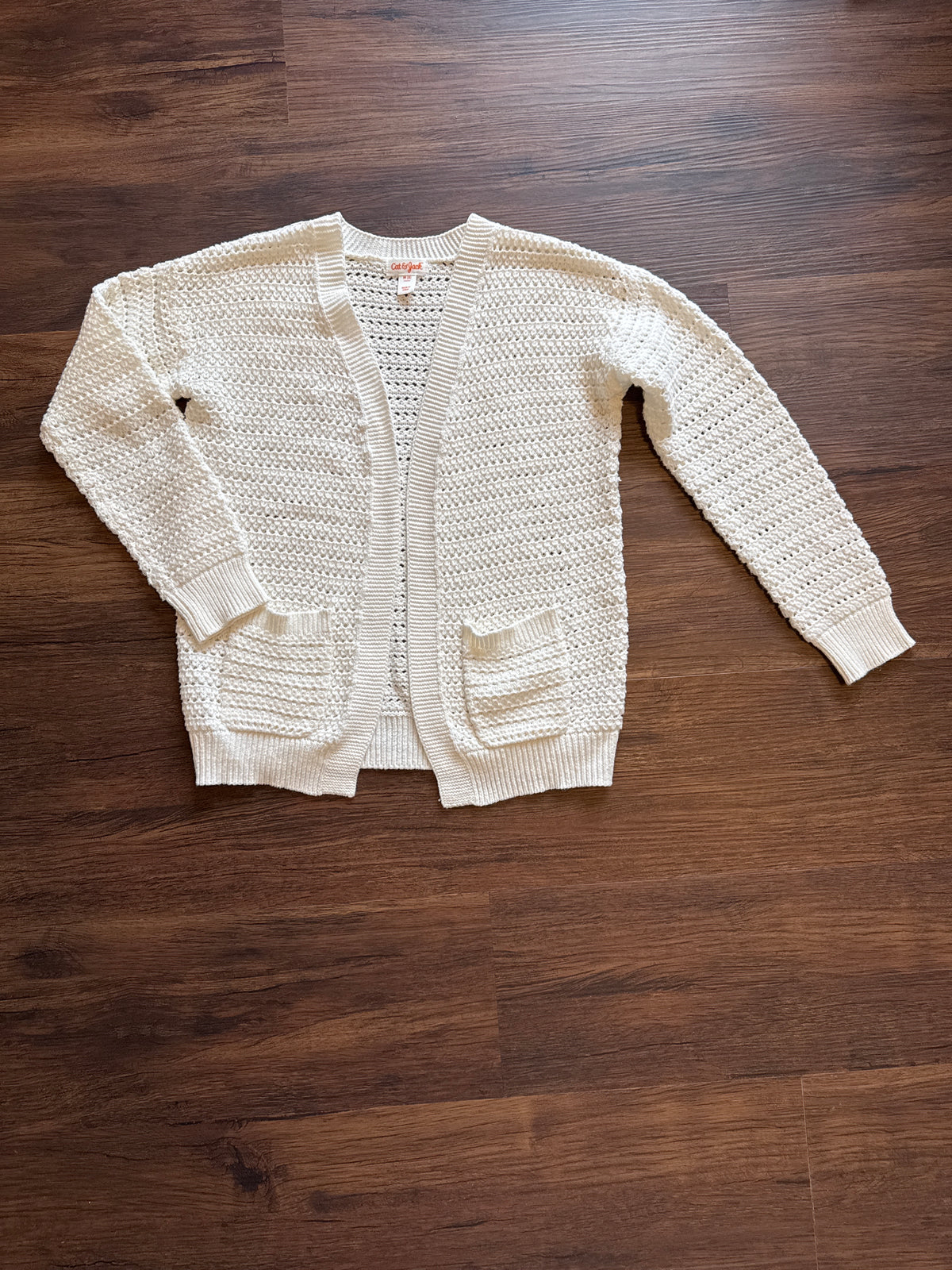 C&J white knit cardigan EUC - size Youth - 8 (M)