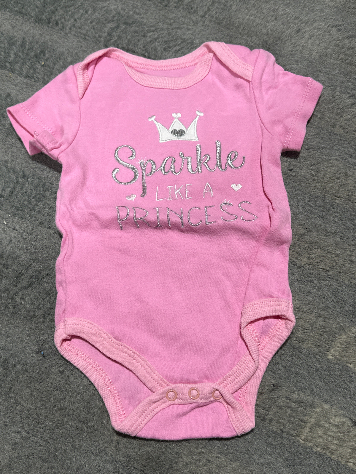 Pink onesie - size Month - 0-3 / 3M