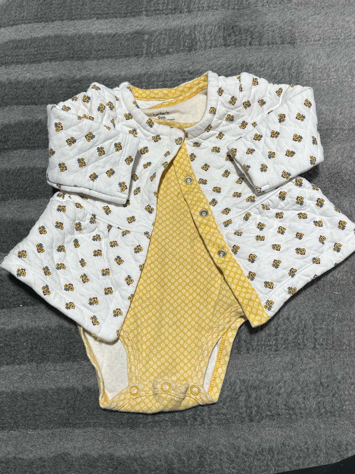 Yellow onesie w/ white Jacket - size Month - 6-9 / 9M