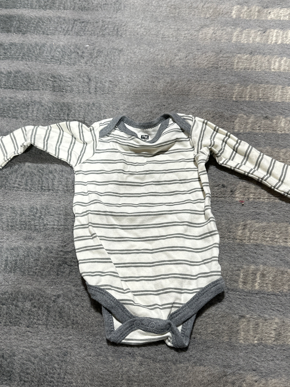 Long sleeve onesie - size Month - 3-6 / 6M