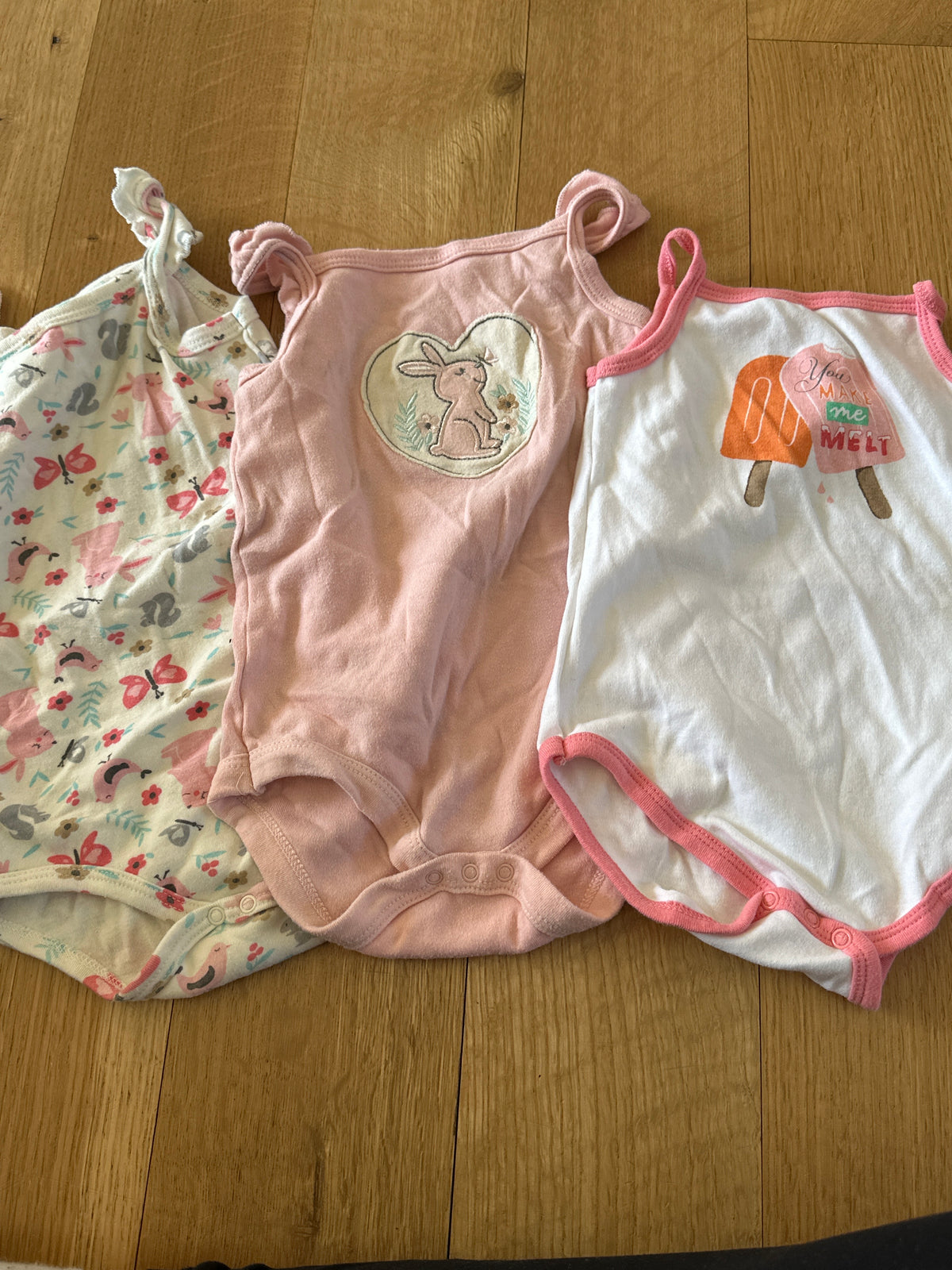 3 tank top onesies - size Month - 18-24 / 24M