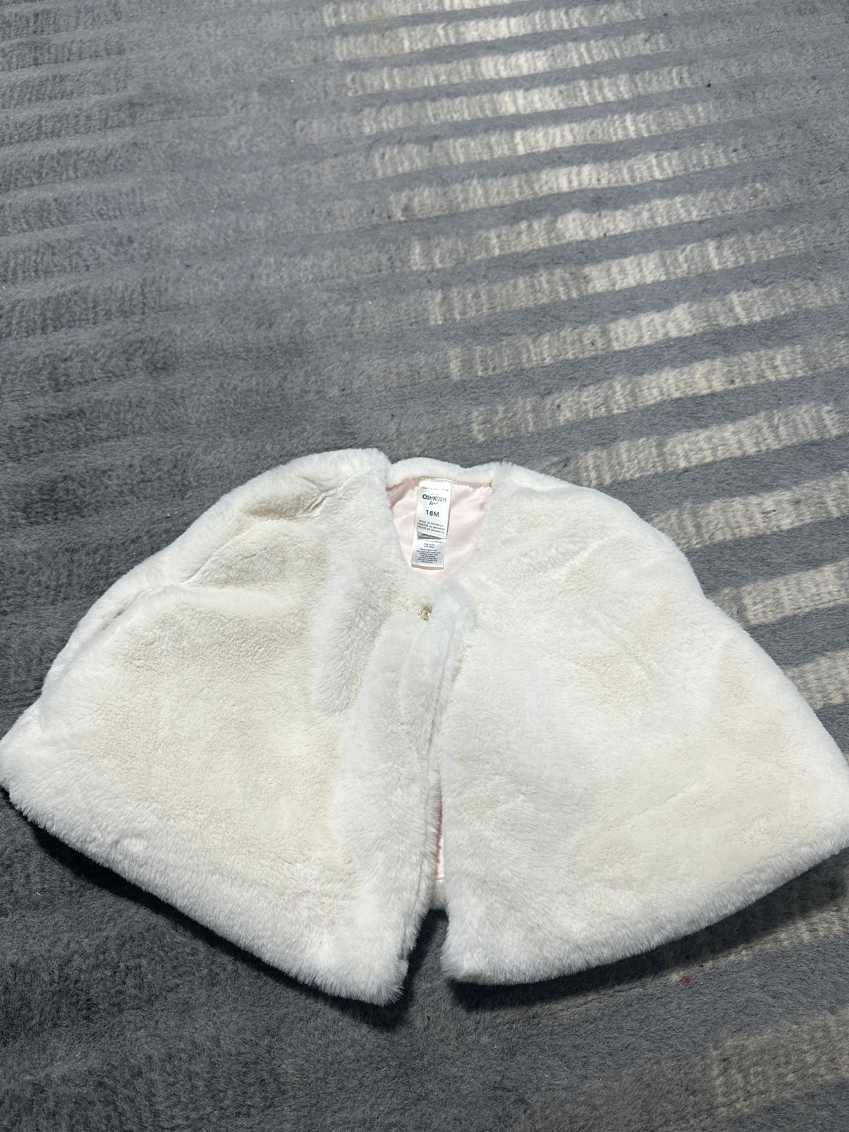 White fur dress coat - size Month - 12-18 / 18M