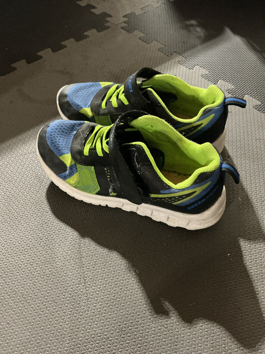 Boysblue/green gym shoes - size Shoes - Kids 3