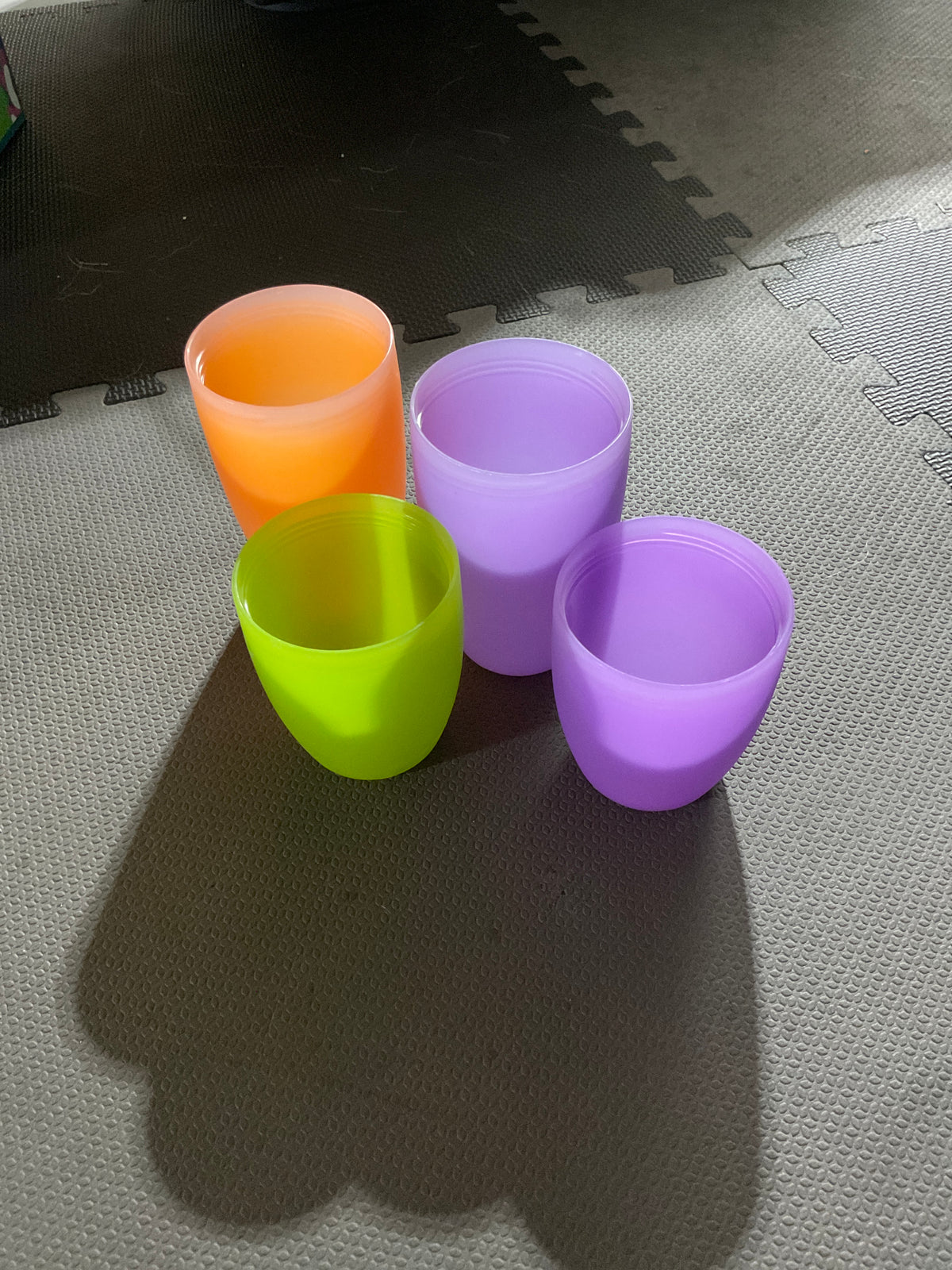 4 sippy cups