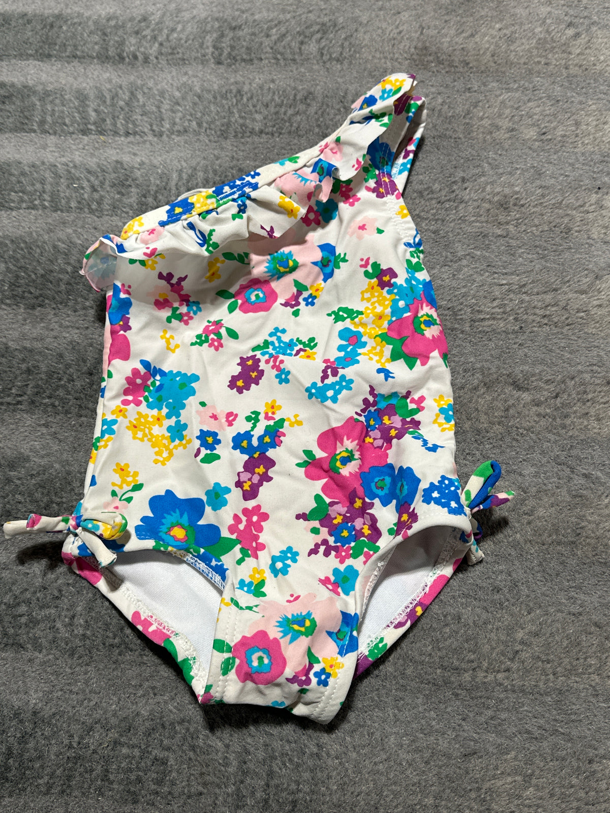 Floral swimsuit - size Month - 9-12 / 12M