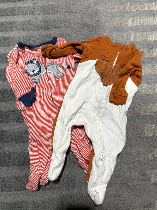 2 Animal pajamas - size Month - 0-3 / 3M