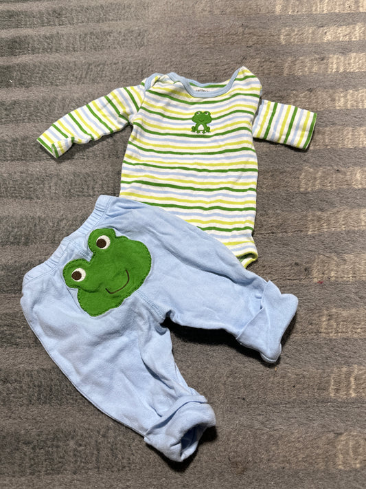 Frog outfit - size Month - 0-3 / 3M