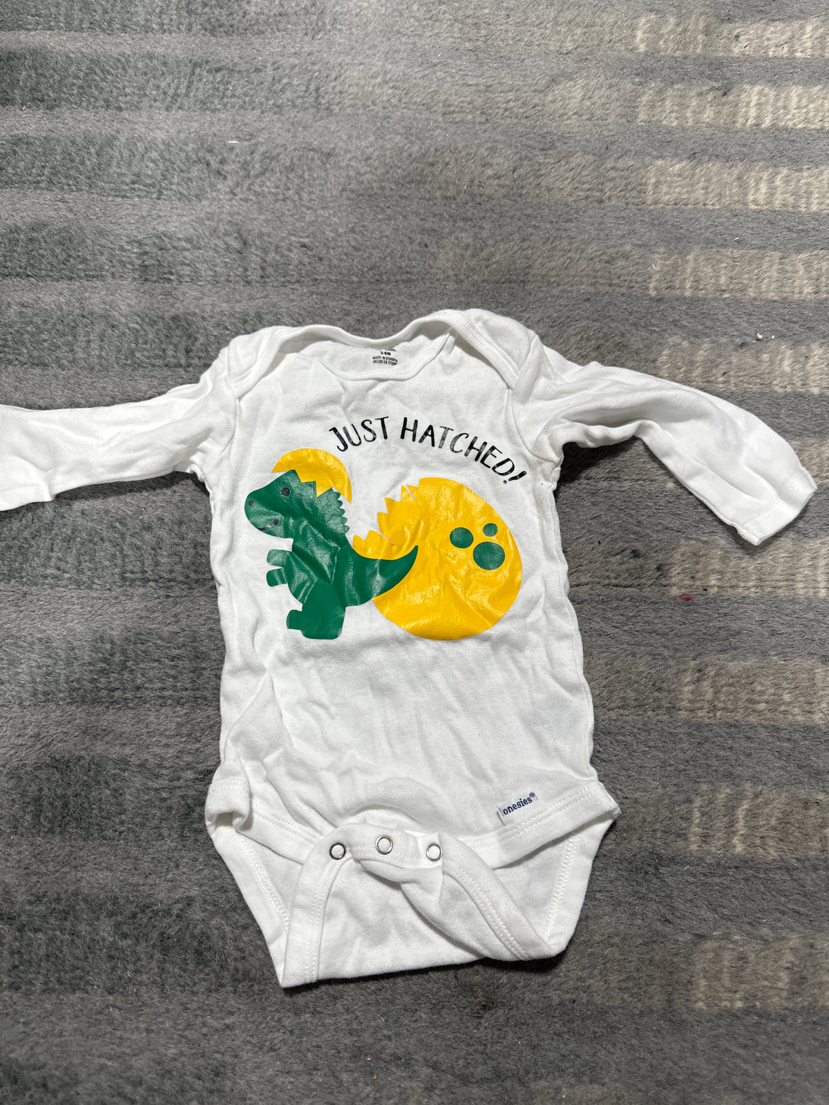 Long sleeve Dino onesie - size Month - 3-6 / 6M