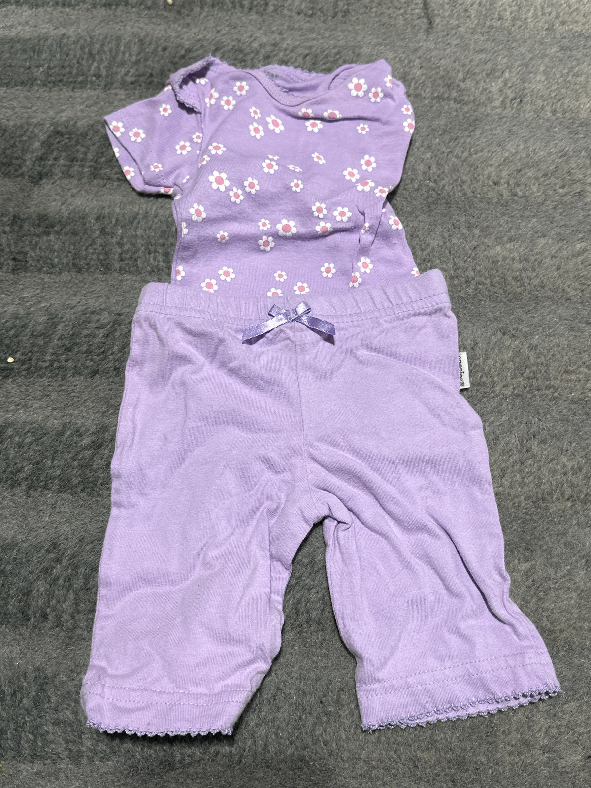 Purple flower outfit - size Month - Newborn