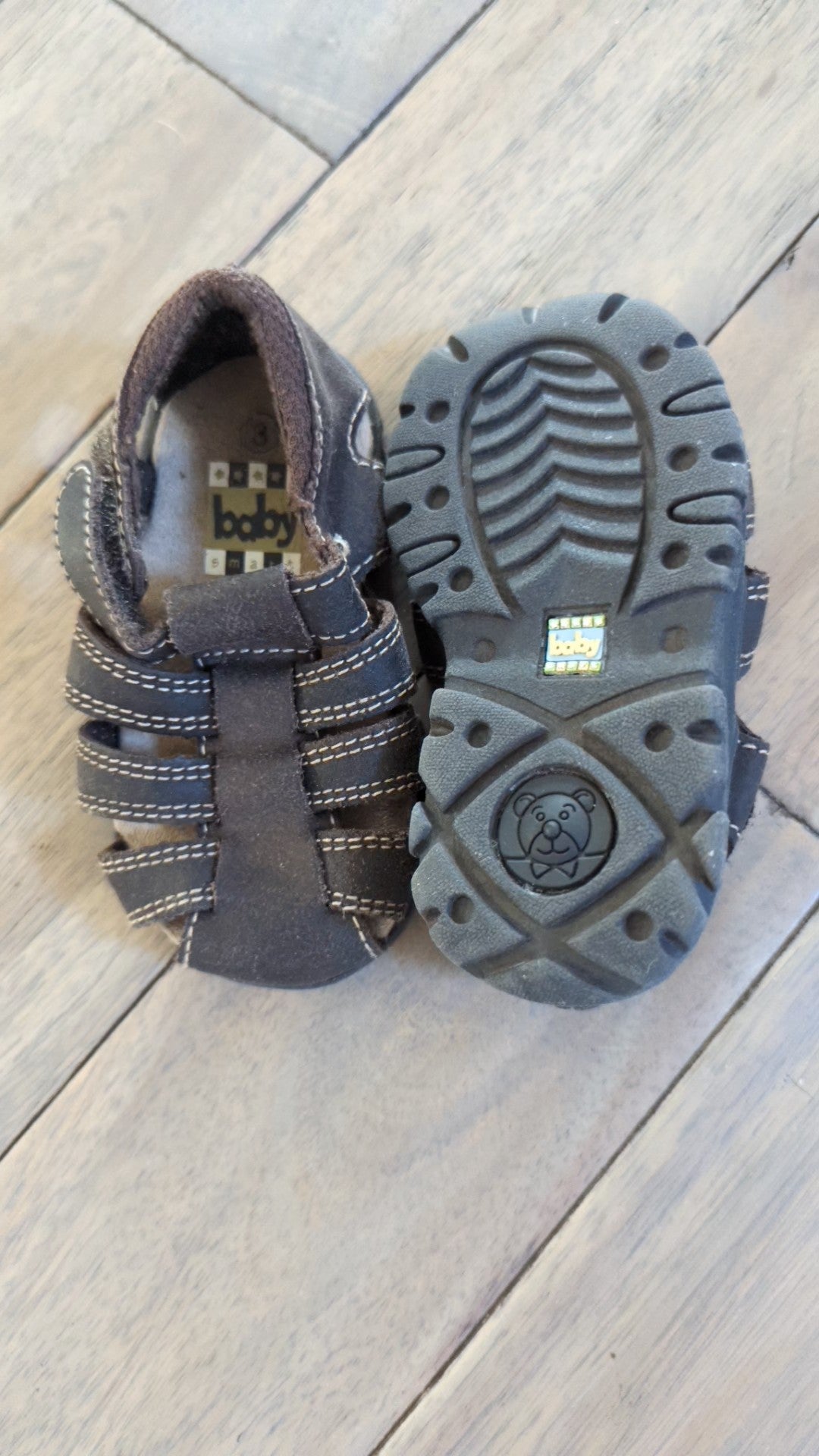 EUC brown sandals: Baby size 3 - size Shoes - Baby 3 / 6-9 mo