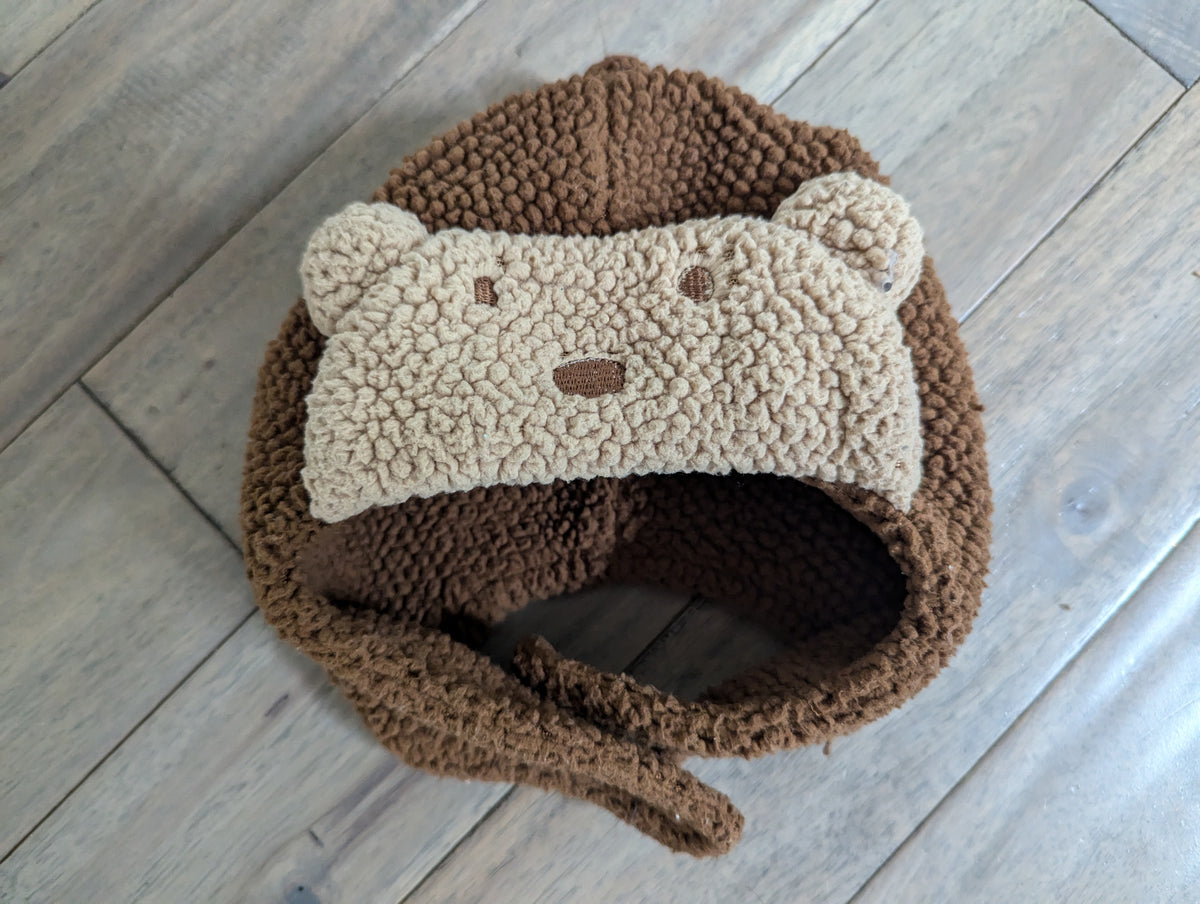 Infant bear hat: very warm + soft