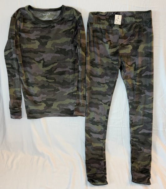 New with Tags! C&J camo super soft fleece pj set - size Youth - 12 (L)