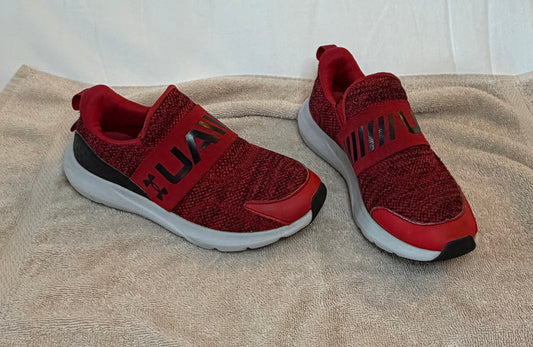 Under Armour red slip on tennis shoes. - size Shoes - Kids 4