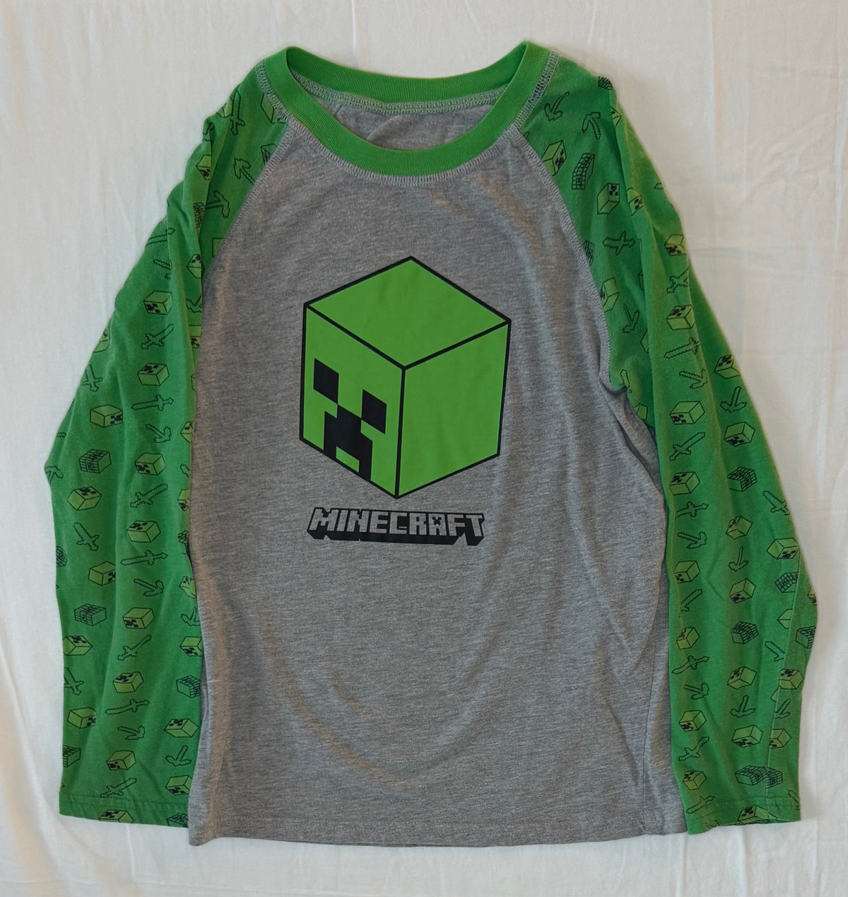 Minecraft Creeper long sleeve shirt - size Youth - 10 (L)