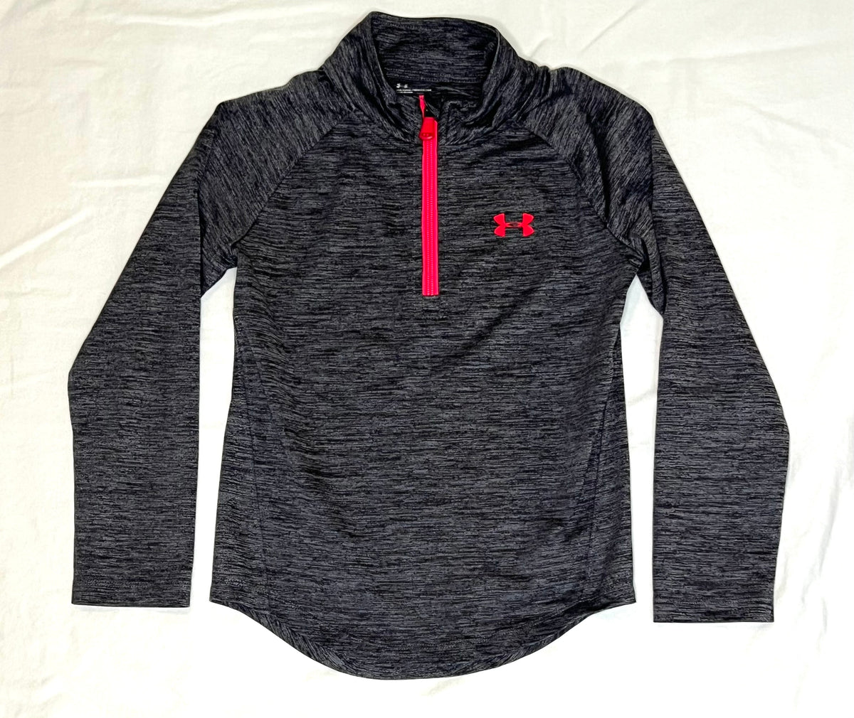 Under Armour quarter zip athletic long sleeve.EUC - size Youth - 6 (S)