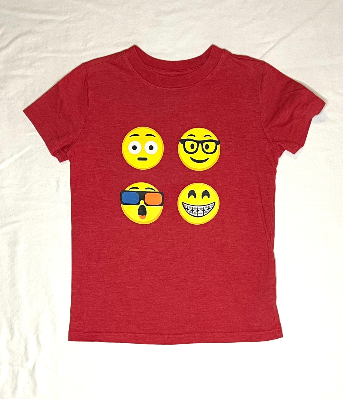 Red emoji tshirt. Size 6/7 - size Youth - 6 (S)