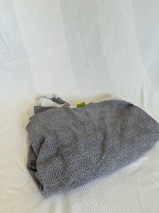 Grey/White Baby Carrier Boba Wrap - Kahla, EUC