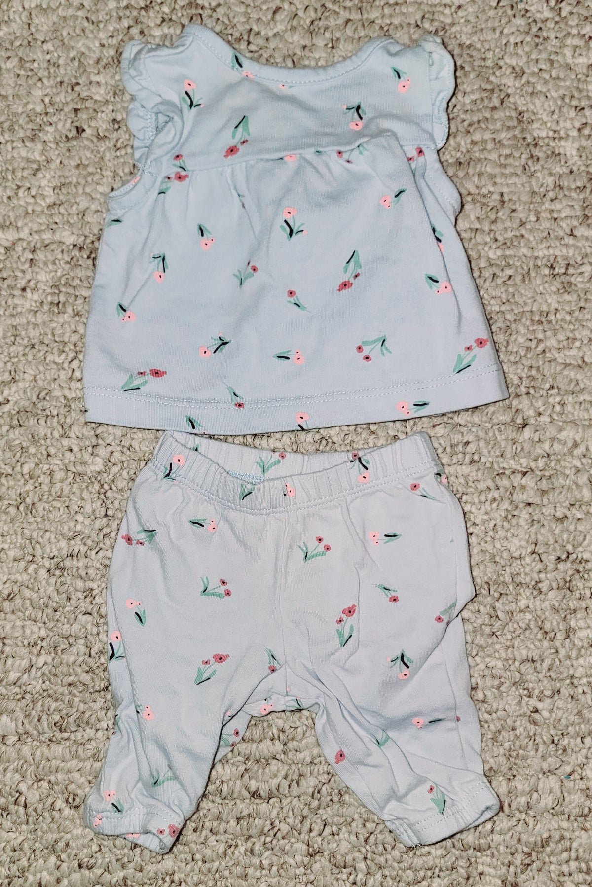 VGUC Carters NB SS Baby Blue Outfit - size Month - Newborn