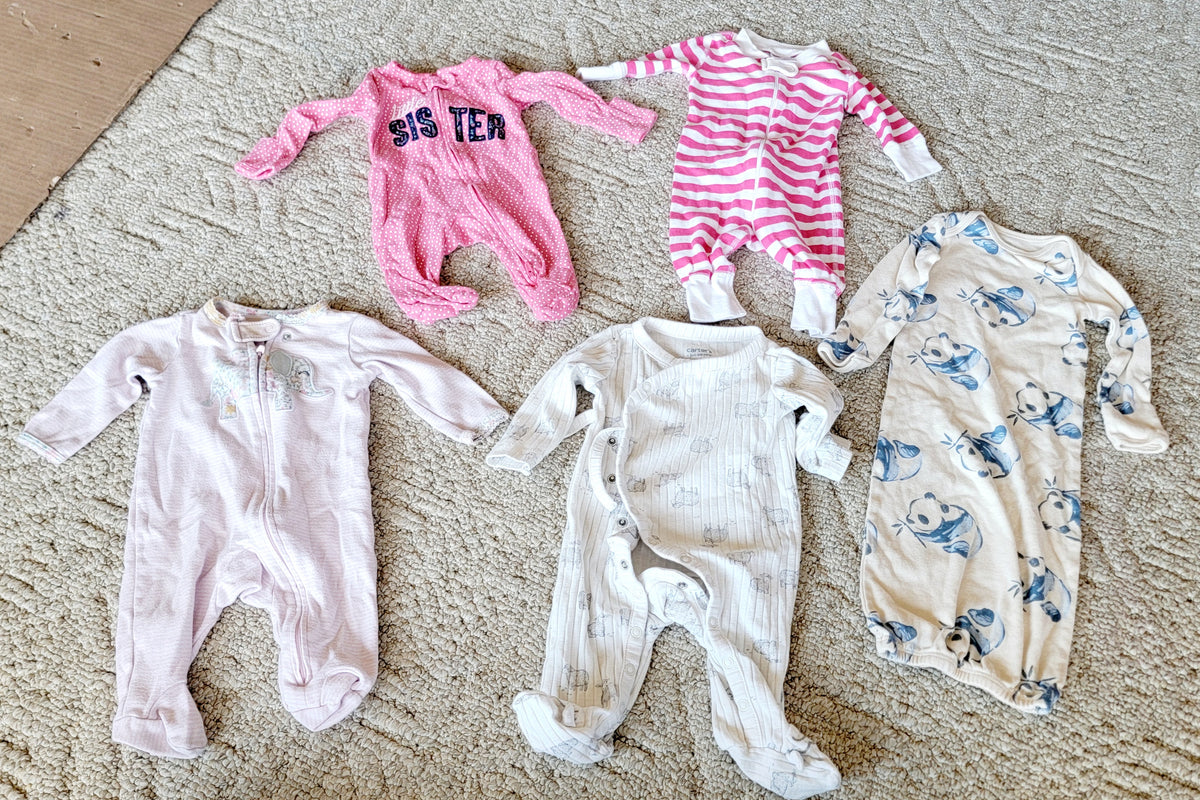 GUC Various Sleeper Ones Gown 0-6m Lot - size Month - 0-6