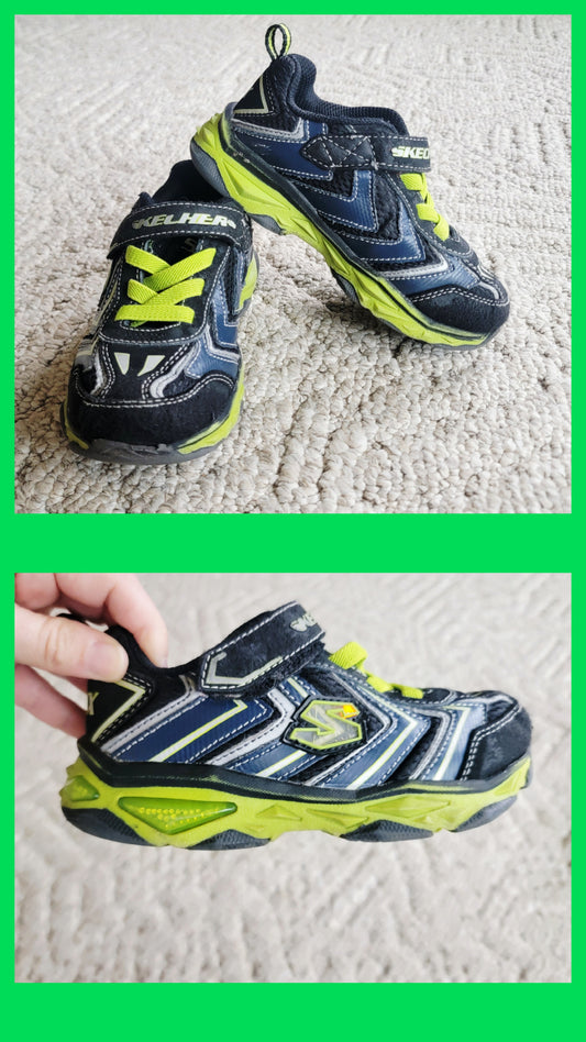 VGUC Sketchers Sz10 Green Light-Up Shoes - size Shoes - Toddler 10