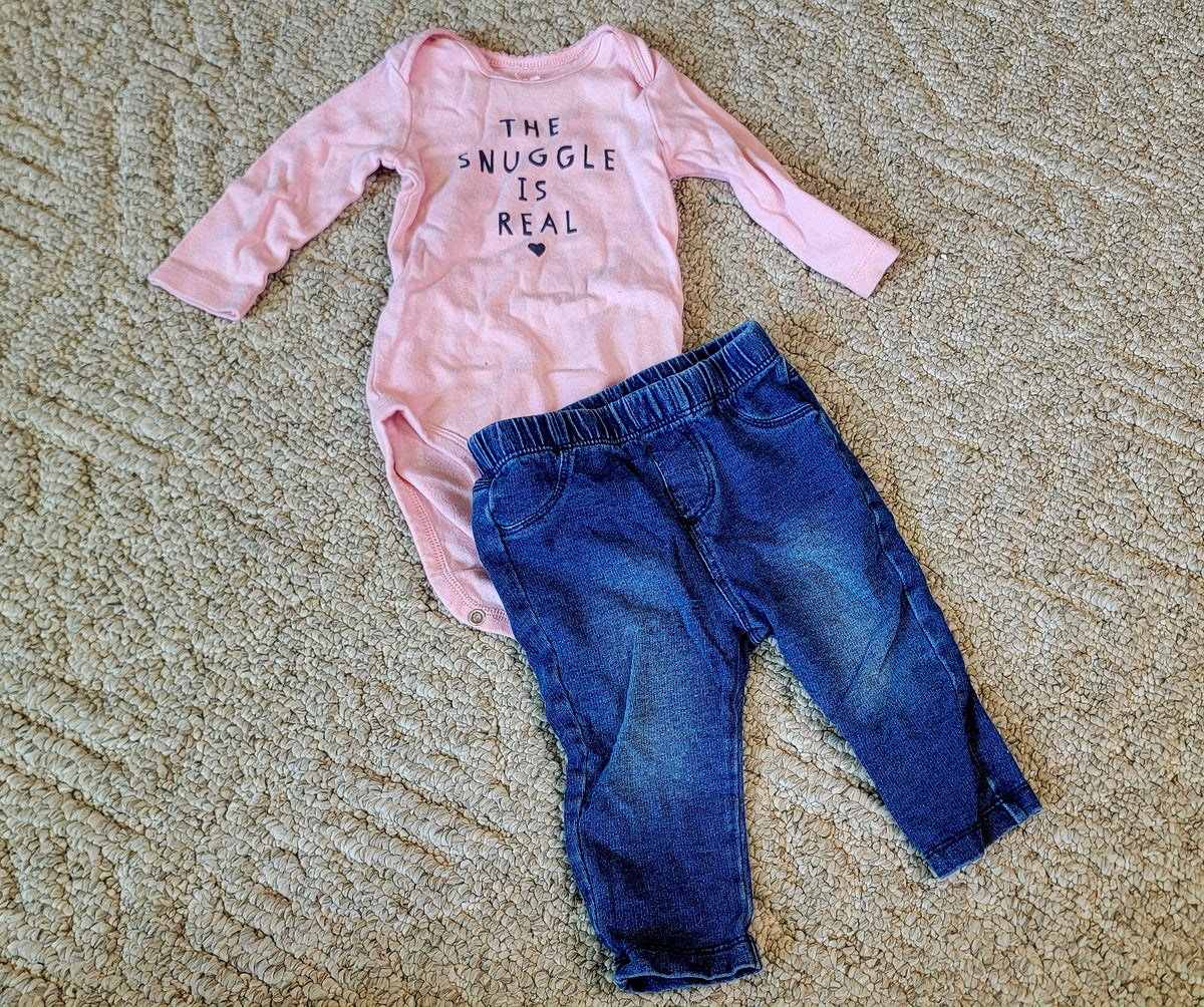 VGUC 9m Pink Snuggle Is Real LS Outfit - size Month - 6-9 / 9M