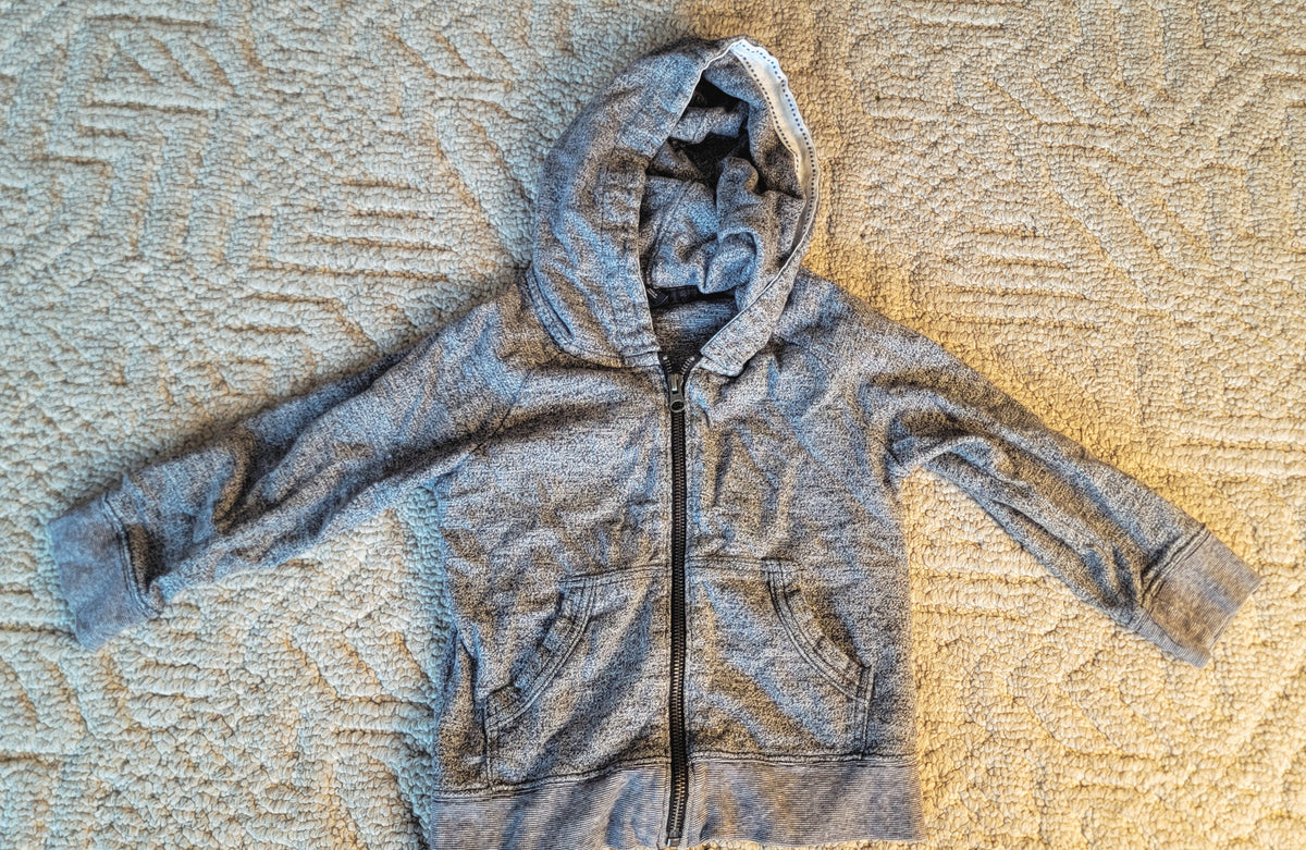 VGUC Baby Gap 3T LS Gray Zip - size Toddler - 3T