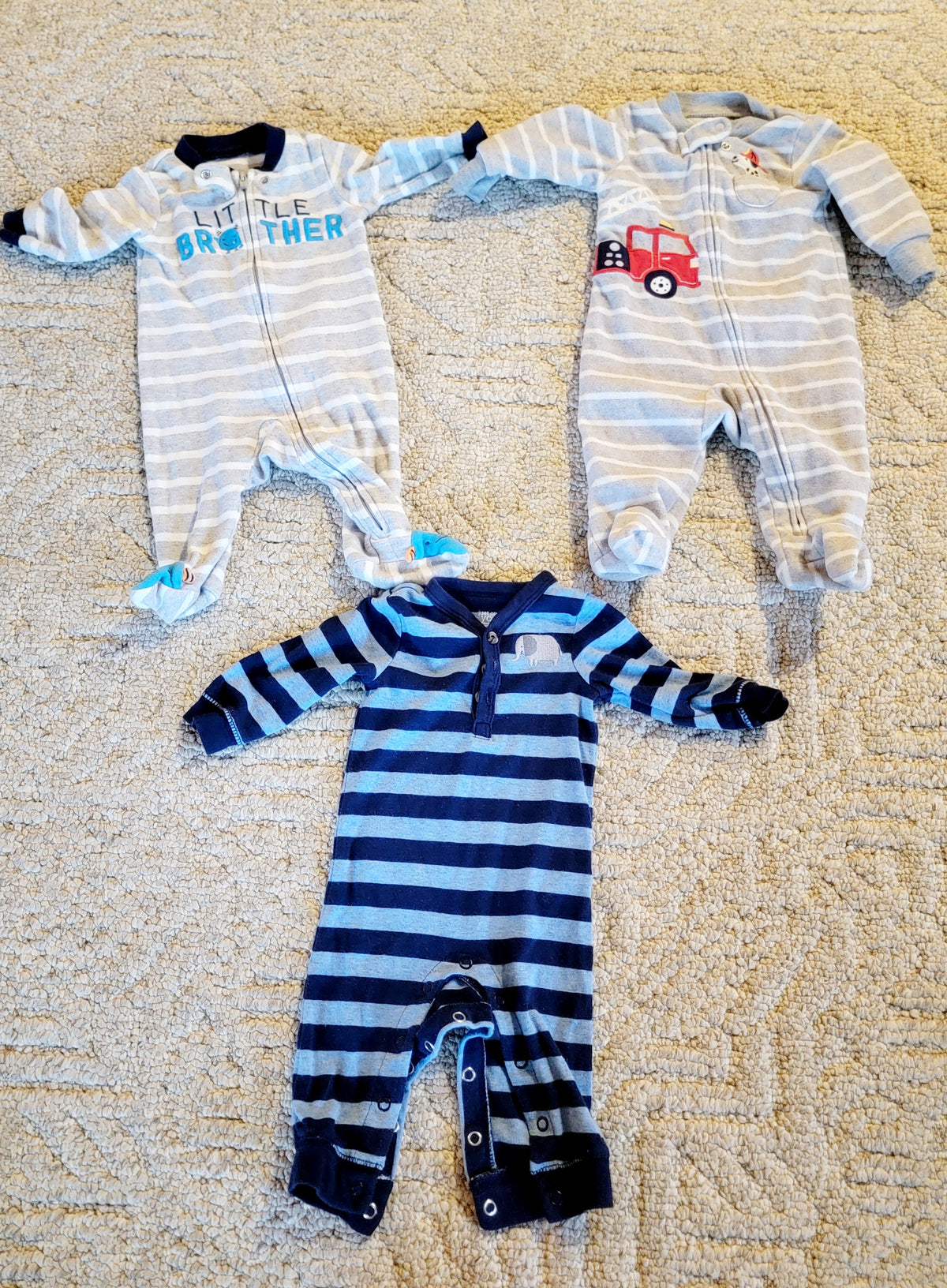 VGUC Carters 3m LS Onesie Lot - size Month - 0-3 / 3M