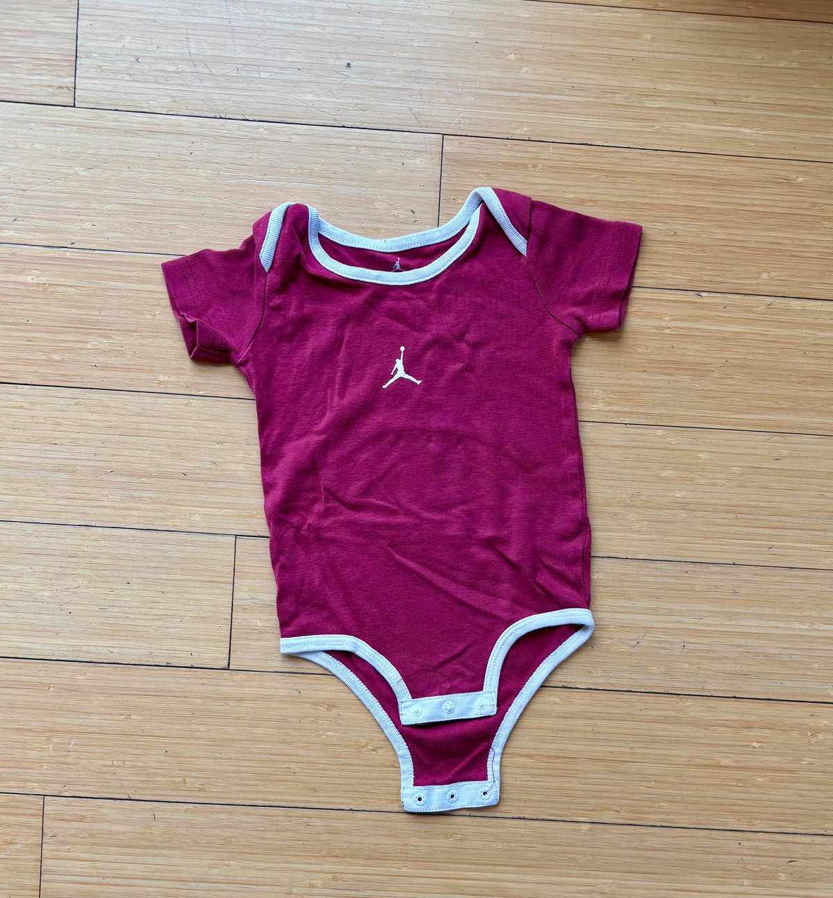 Air Jordan Onesie, GUC 9-12M - size Month - 9-12 / 12M